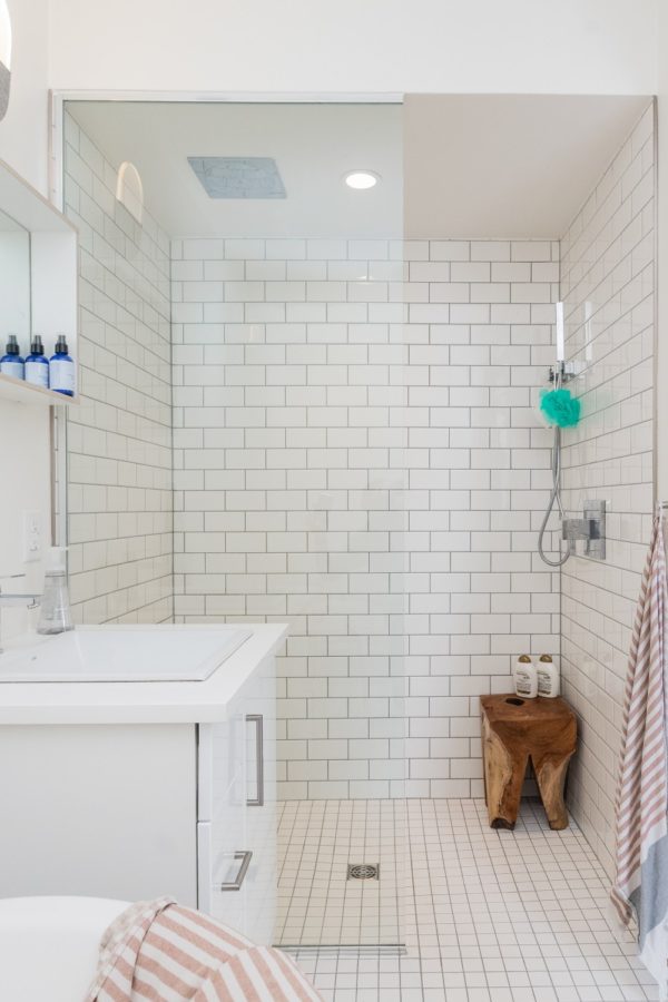 How to Create a Wet Room Wall and Ceiling Panels